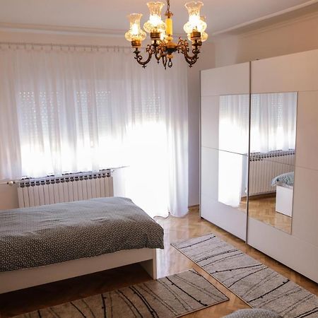 Appartamento Apartman Kaya Ðakovo Esterno foto