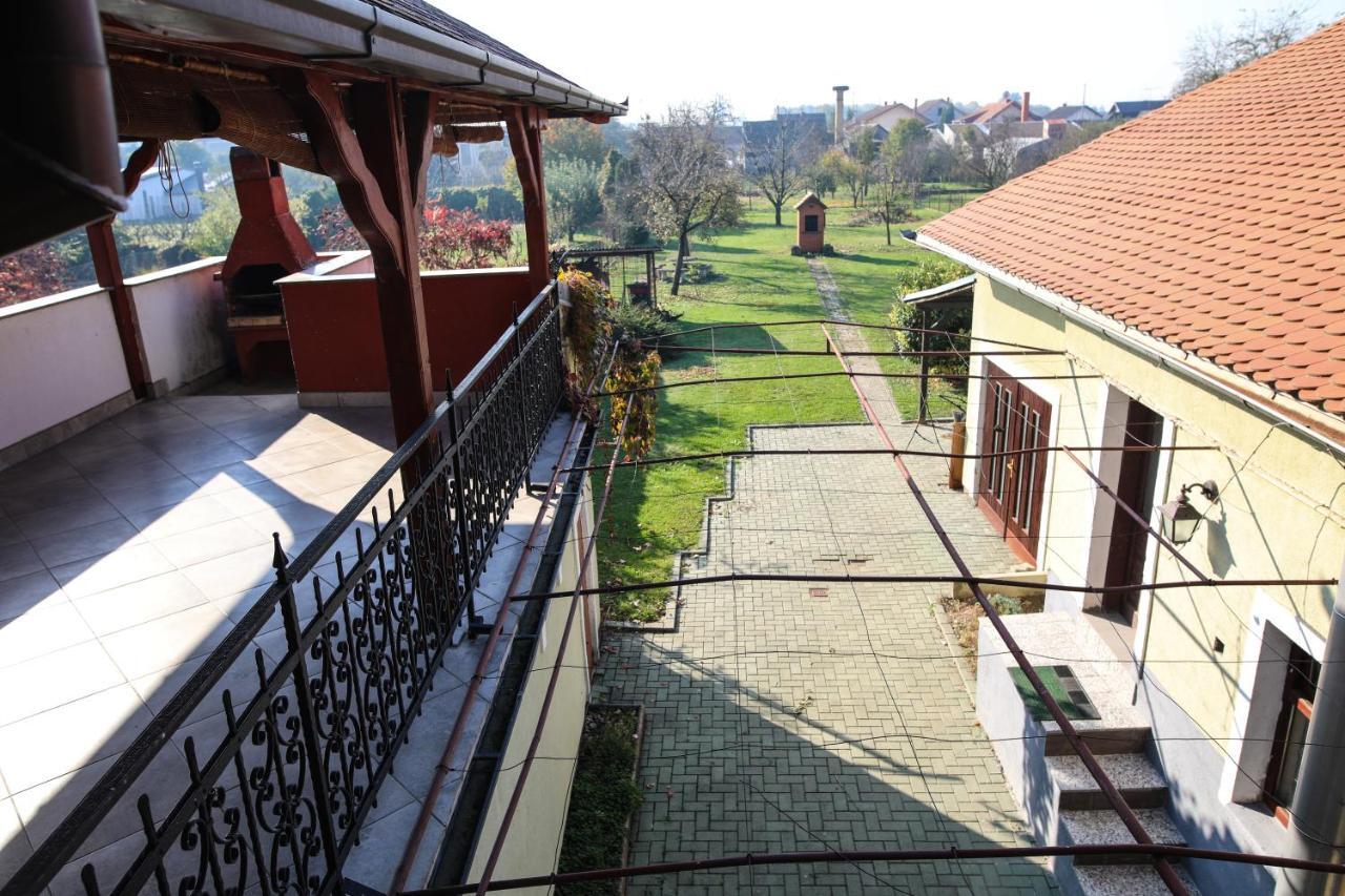 Appartamento Apartman Kaya Ðakovo Esterno foto